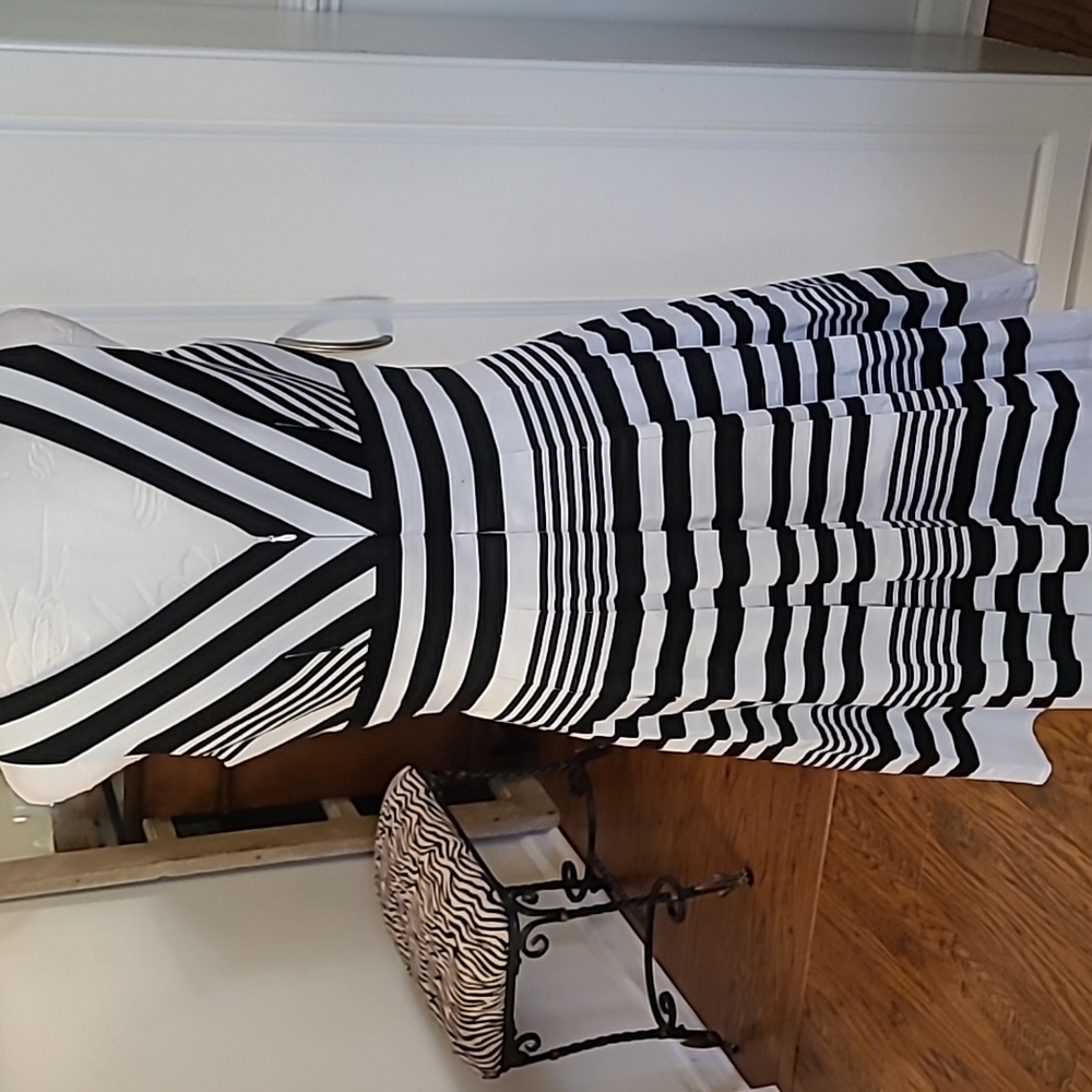 White House Black Market Dress NWT - Picture 6 of 9